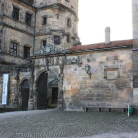 Alte Hofhaltung – für Kaiser und Calderon-Liebhaber alte hofhaltung bamberg 3 280x280 - Alte Hofhaltung – für Kaiser und Calderon-Liebhaber