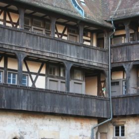 Alte Hofhaltung – für Kaiser und Calderon-Liebhaber alte hofhaltung bamberg 4 280x280 - Alte Hofhaltung – für Kaiser und Calderon-Liebhaber