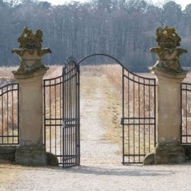 Schloss Seehof schloss seehof 04 280x280 - Schloss Seehof